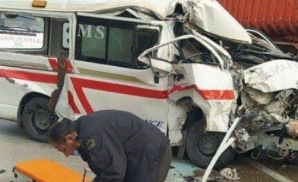 سه نفر در محور ایرانشهر به دلگان بر اثر تصادف خودروی سوختبر کشته و زخمی شدند