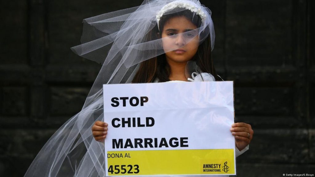 ازدواج کودکان پدیده ضدانسانی قانونی شده در ایران!
