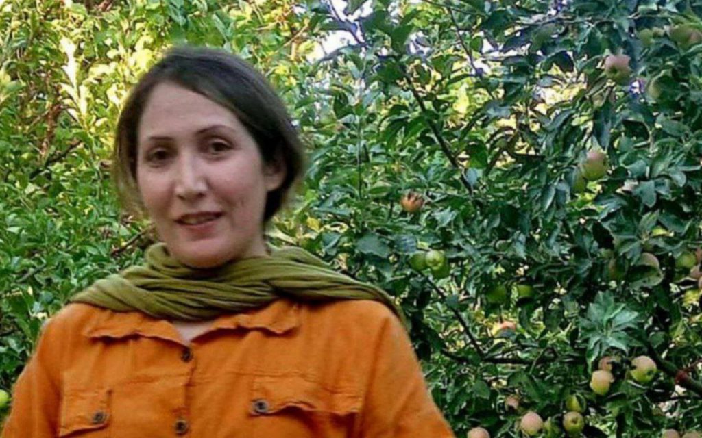 رشت؛ تداوم بازداشت فعال کارگری شریفه محمدی