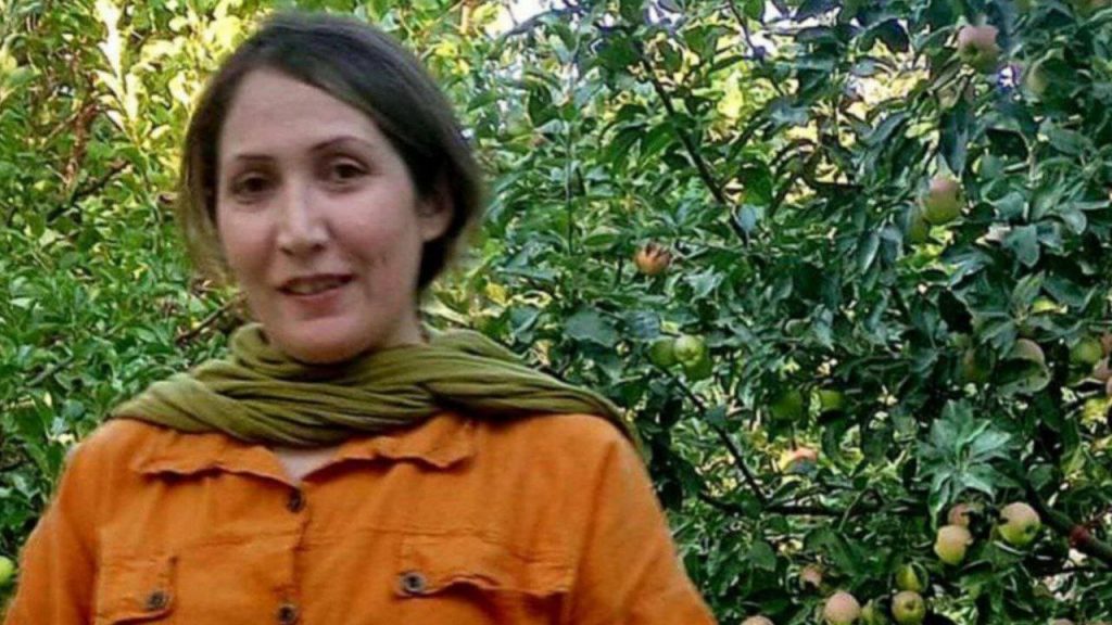 زندان زنان گیلان؛ تداوم بازداشت و بلاتکلیفی «شریفه محمدی» فعال کارگری