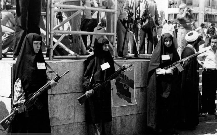 زمینه‌های اجتماعی شکل‌گیری انقلاب ١٣۵٧ ایران و علل شکست آن-بخش پنجم و پایانی