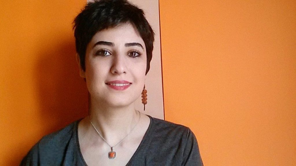 تهران؛ بازداشت و انتقال «آتنا فرقدانی» به زندان قرچک ورامین